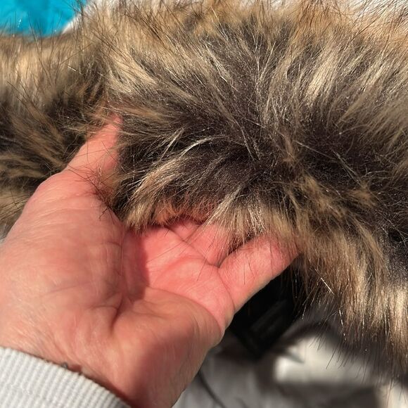 Land's End Expedition Coat Waterproof Down 600 fill Faux Fur Hood Fog Color MP - Picture 17 of 17